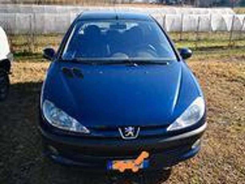 Usato 2003 Peugeot 206 1.4 Diesel 68 CV (3.100 €)