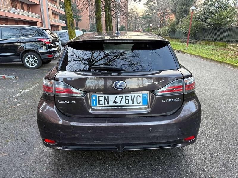 Usata Lexus CT200h Executive Line 99 CV (72 kW) 2013 Grigio Berlina