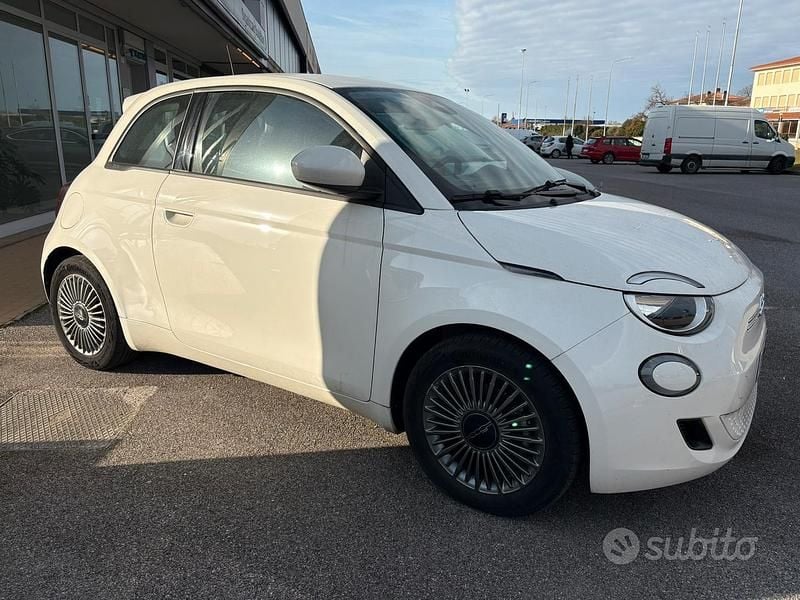 Bianco Usata 2021 Fiat 500e La Prima Berlina | 12.000 € (Super prezzo) - Immagine 1/4