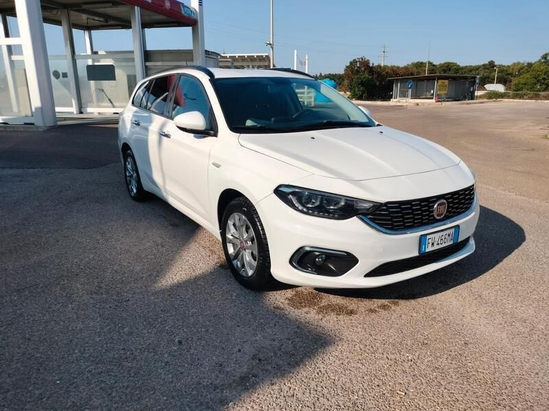 Usata Fiat Tipo Business 120 CV (88 kW) 2019 Bianco Station wagon