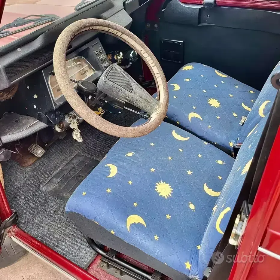 Usata Citroën 2CV 29 CV (21 kW) 2024 Nero Berlina