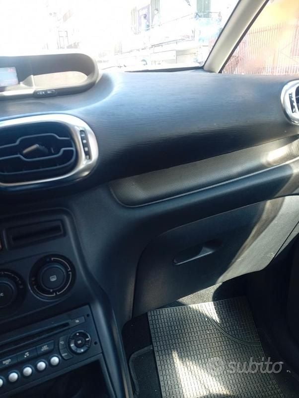 Usata Citroën C3 95 CV (69 kW) 2012 Bianco Monovolume