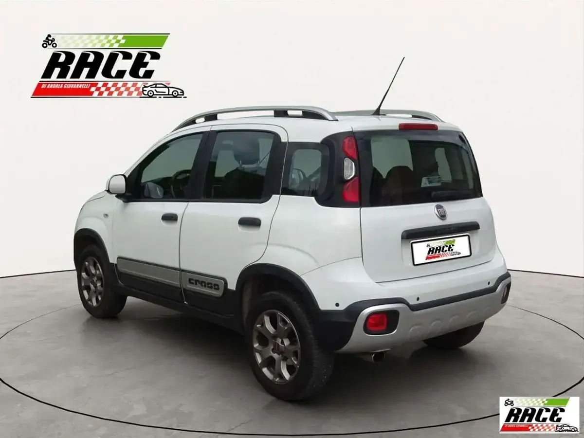 Usata Fiat Panda Cross Cross 67 CV (49 kW) 2017 Bianco Utilitaria