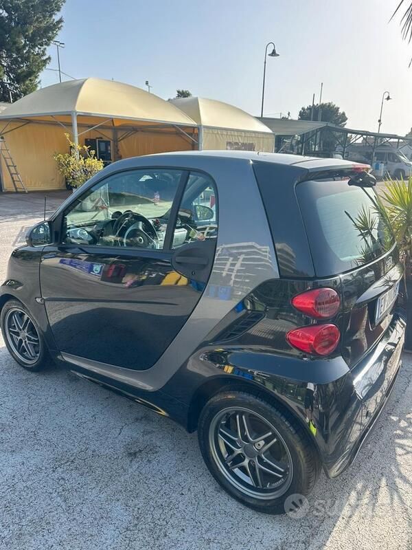 Usata Smart ForTwo Coupé 71 CV (52 kW) 2014 Utilitaria