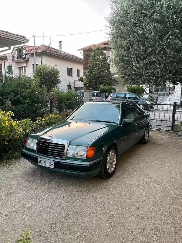Usata Mercedes 200 Sportline 118 CV (86 kW) 1992 Verde Coupé
