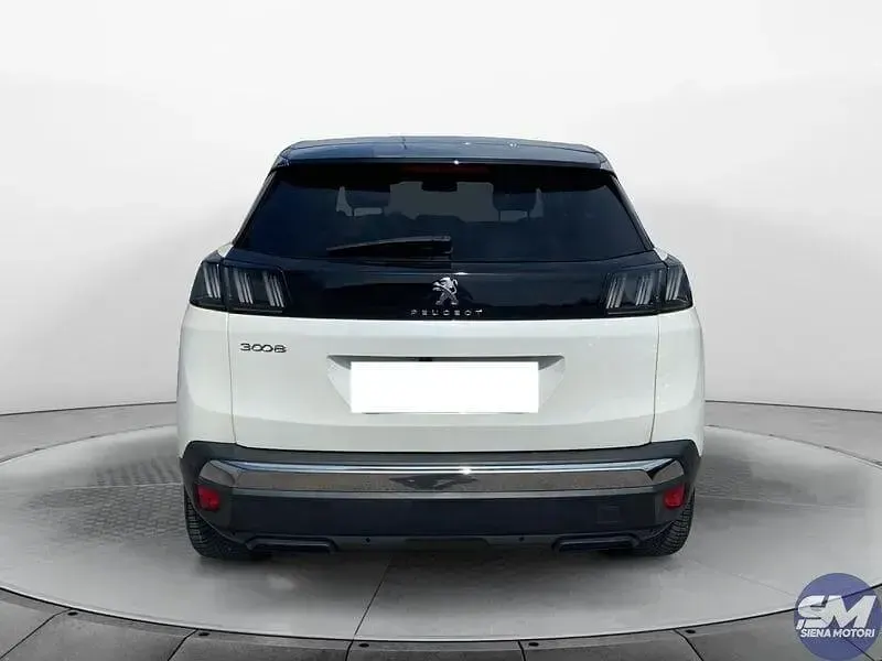 Usata Peugeot 3008 Allure 131 CV (96 kW) 2022 Bianco SUV