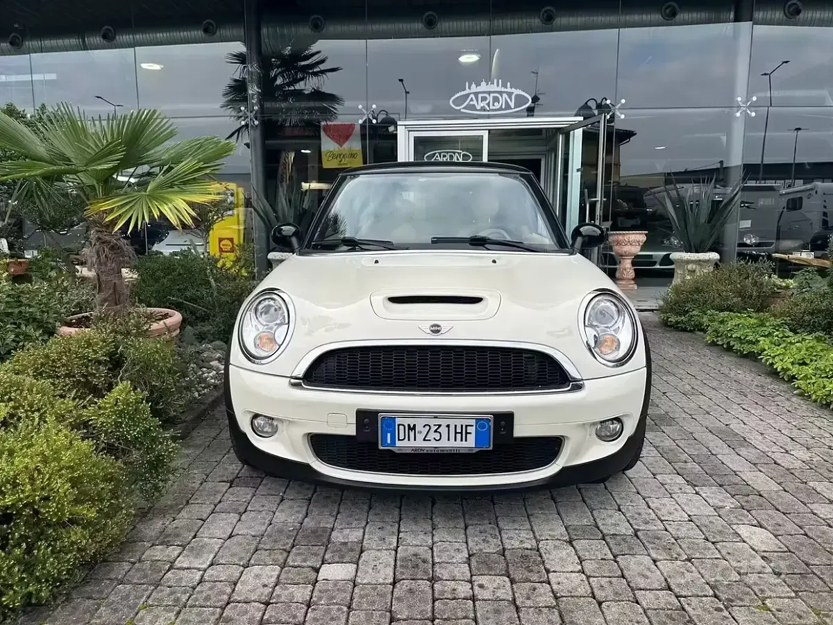 Usata Mini Cooper S 175 CV (128 kW) 2008 Beige Utilitaria