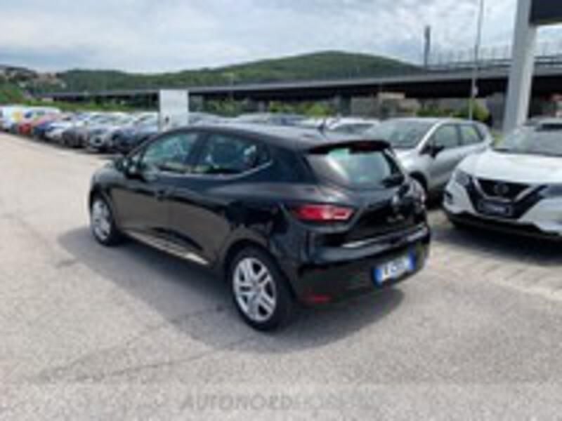Usata Renault Clio IV Zen 75 CV (55 kW) 2019 Nero Berlina