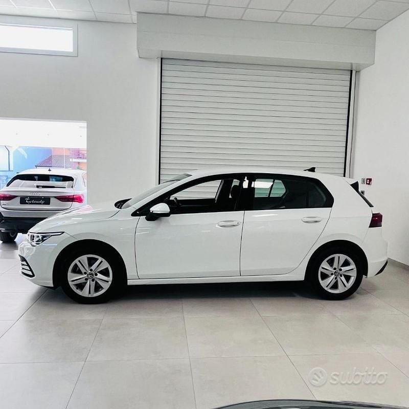 Usata VW Golf VII Life 2021 Bianco Utilitaria