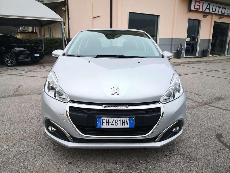 Usata Peugeot 208 82 CV (60 kW) 2017 Argento Utilitaria