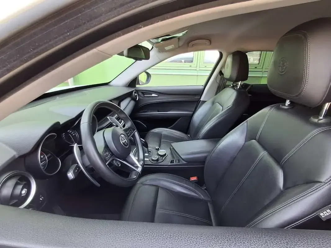 Usata Alfa Romeo Stelvio Executive 209 CV (153 kW) 2017 SUV