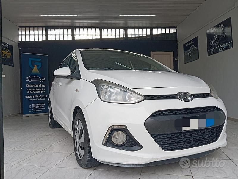 Usata Hyundai i10 68 CV (50 kW) 2014 Bianco Utilitaria