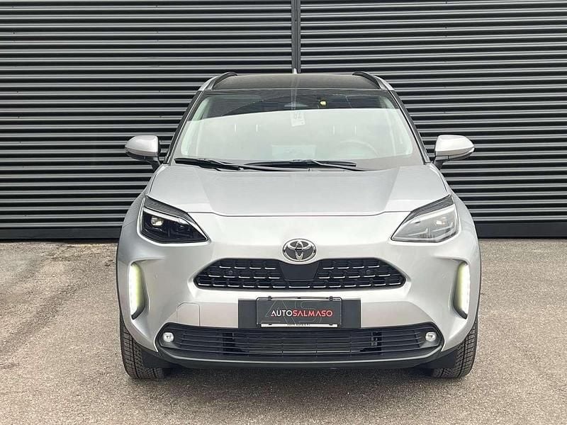 Usata Toyota Yaris Cross Lounge 131 CV (96 kW) 2024 Argento SUV