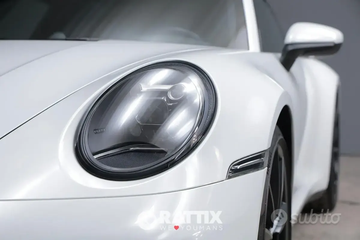 Usata Porsche 911 Carrera 385 CV (283 kW) 2024 Bianco Coupé