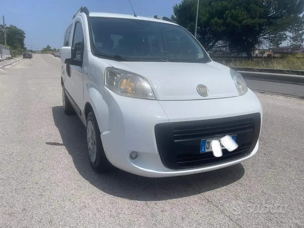 Usata Fiat Qubo Trekking 75 CV (55 kW) 2009 Bianco Monovolume
