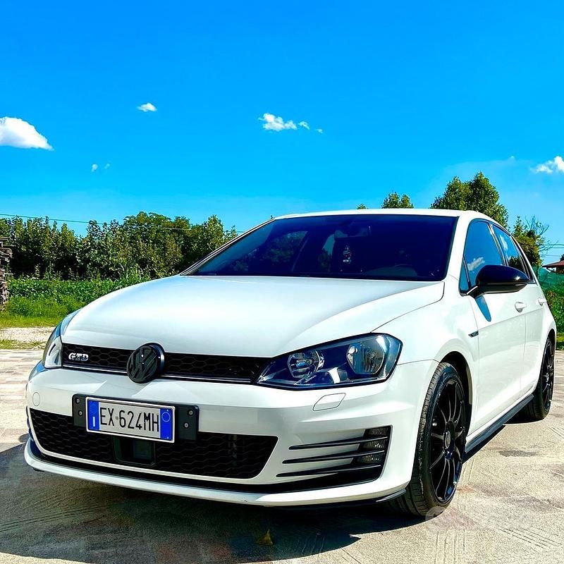 Bianco Usata 2014 VW Golf VII GTD Tre volumi | 12.500 € - Immagine 1/4