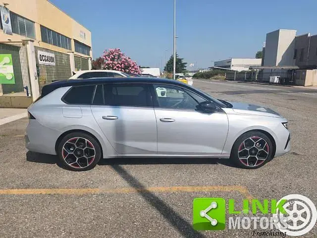 Usata Opel Astra Ultimate 131 CV (96 kW) 2024 Grigio Utilitaria