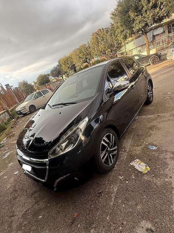 Usata Peugeot 208 Active 75 CV (55 kW) 2017 Nero Utilitaria