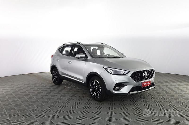 Usata MG ZS Luxury 106 CV (77 kW) 2025 Monument silver SUV
