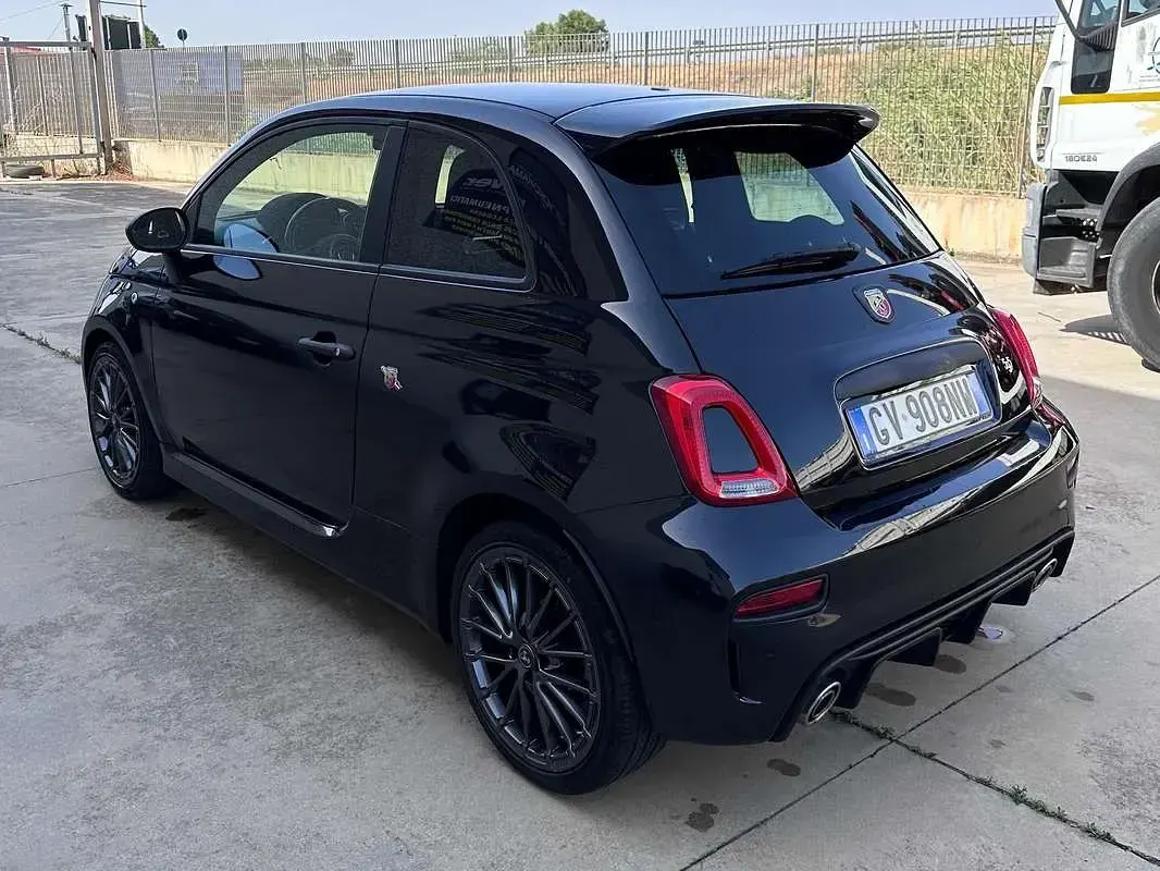 Usata Abarth 595 165 CV (121 kW) 2024 Nero Utilitaria