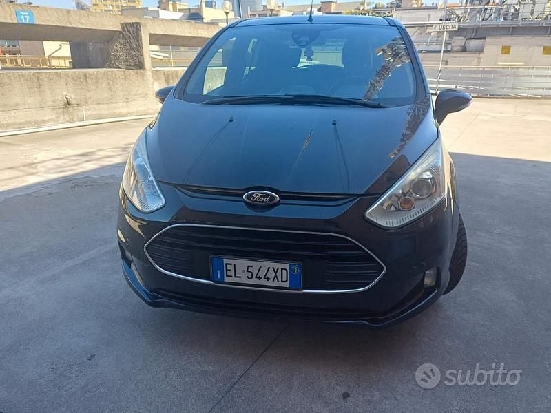 Usata Ford B-MAX 100 CV (73 kW) 2012 Marrone Monovolume