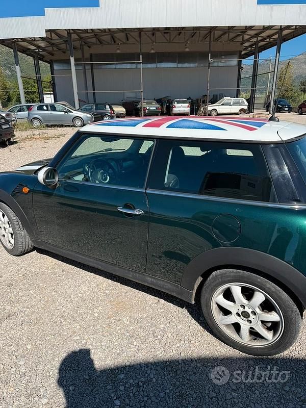 Usata Mini One D 88 CV (64 kW) 2007 Verde Utilitaria