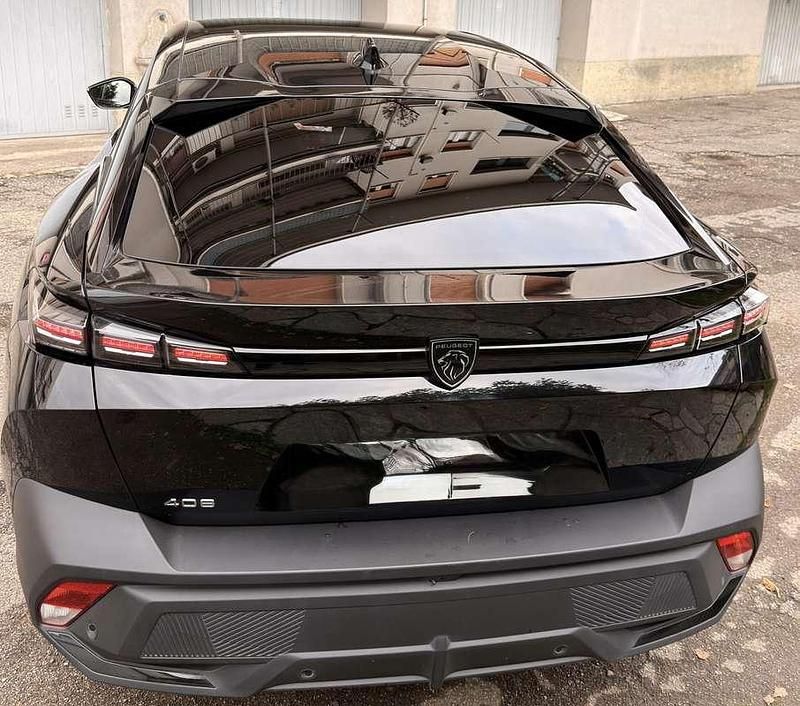 Usata Peugeot 408 Allure 131 CV (96 kW) 2023 Berlina