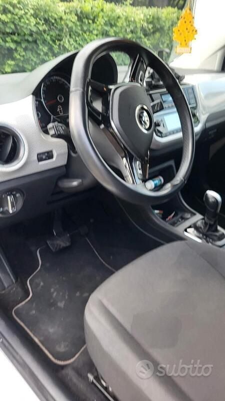 Usata 2021 VW e-up! Due volumi | 11.800 € (Ottimo prezzo) - Immagine 1/2