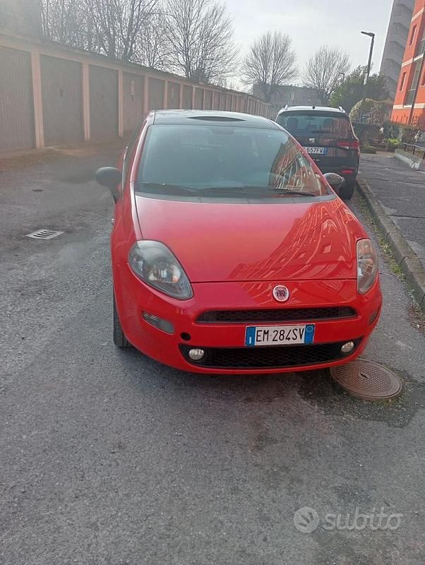 Usata Fiat Punto 2012 Rosso Utilitaria