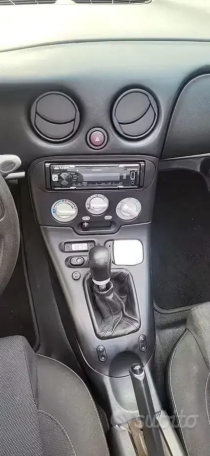 Usata Fiat Barchetta 131 CV (96 kW) 1996 Grigio Cabrio