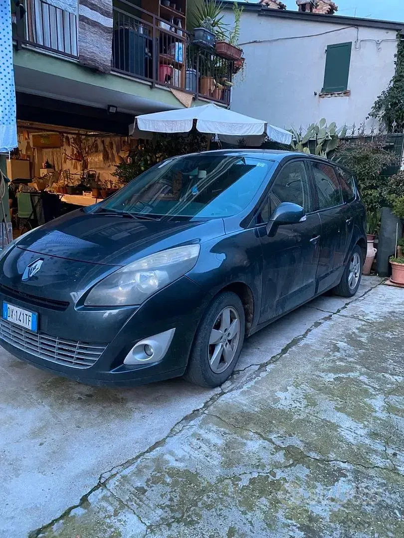Usata Renault Grand Scénic II 2009 Grigio Monovolume
