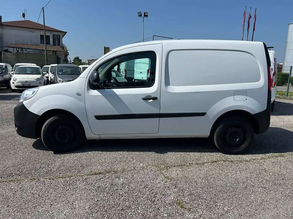 Usata Renault Kangoo 90 CV (66 kW) 2017 Bianco Monovolume