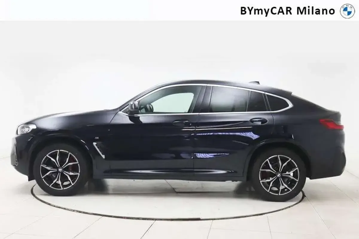 Usata BMW X4 M Sport 190 CV (139 kW) 2023 Carbon black metallizzato SUV