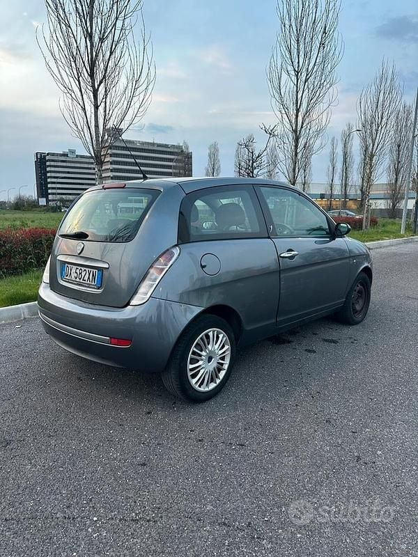 Usata Lancia Ypsilon 2010 Utilitaria