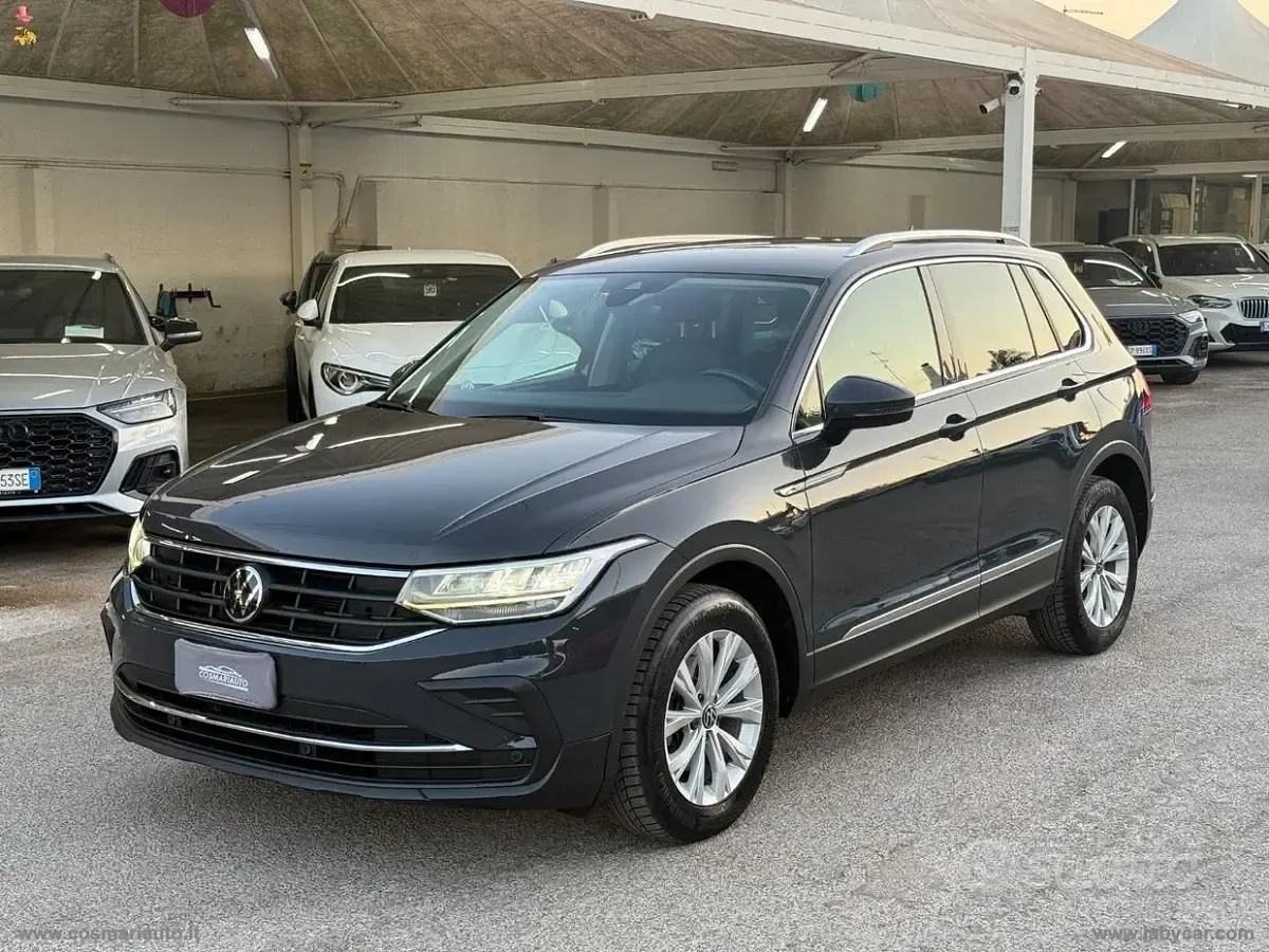 Usata VW Tiguan Life 150 CV (110 kW) 2022 Grigio SUV