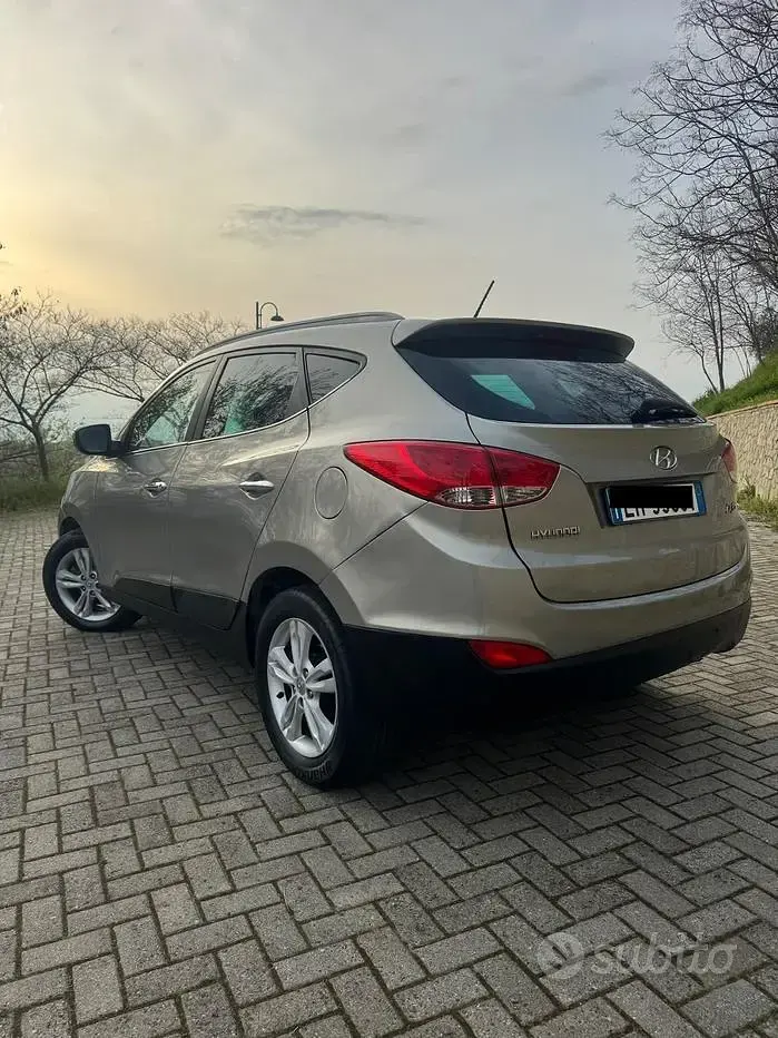 Usata Hyundai ix35 115 CV (84 kW) 2011 Giallo SUV