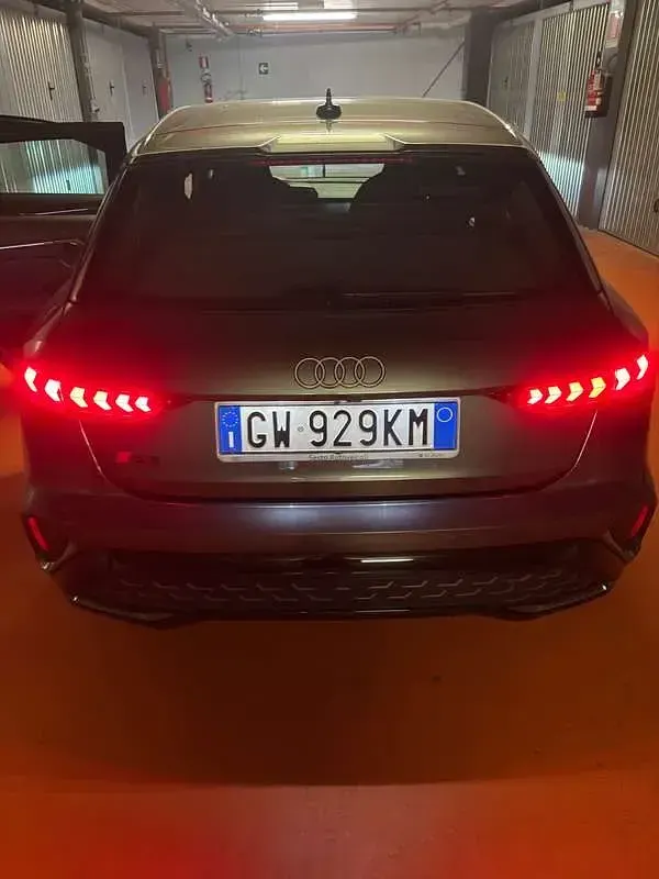 Usata Audi A3 S-Line 150 CV (110 kW) 2024 Grigio Berlina