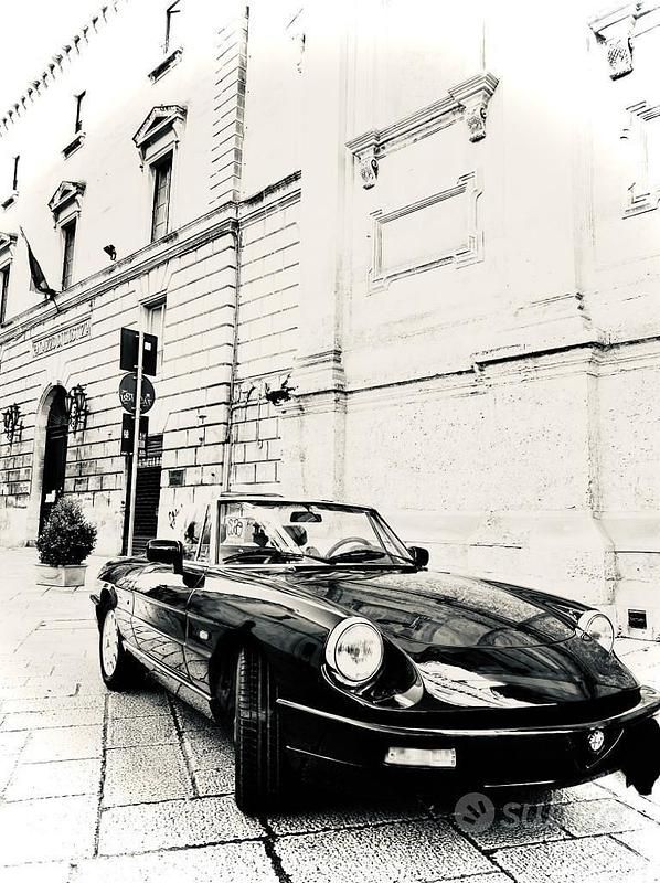Usata Alfa Romeo Spider 122 CV (89 kW) 1991 Nero Cabrio