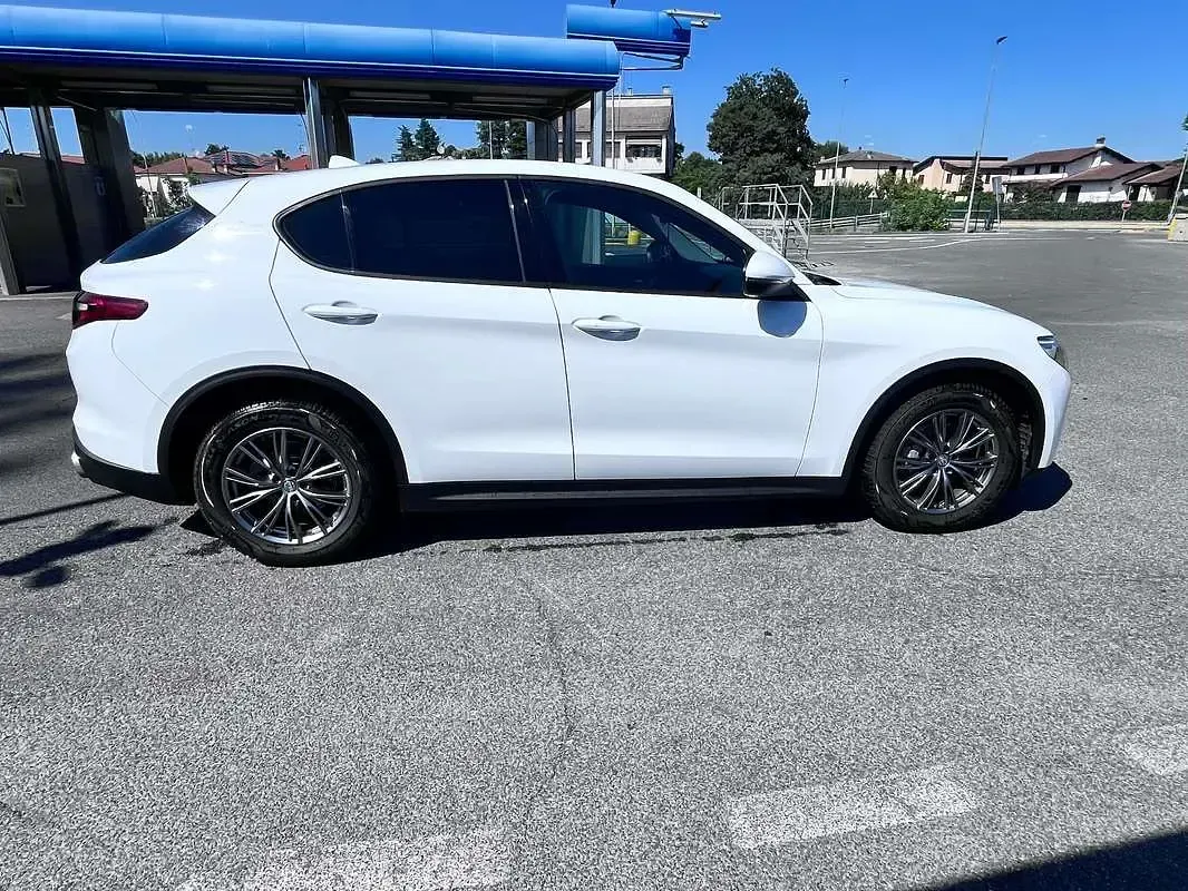 Usata Alfa Romeo Stelvio Super 160 CV (117 kW) 2020 Bianco SUV