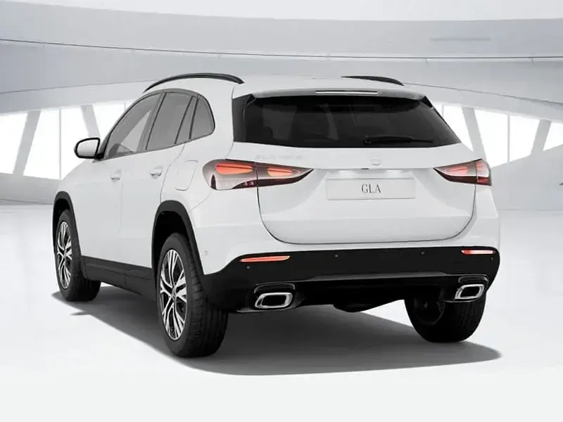Uusi Mercedes GLA180 Advanced 116 HP (85 kW) 2026 Valkoinen Katumaasturi
