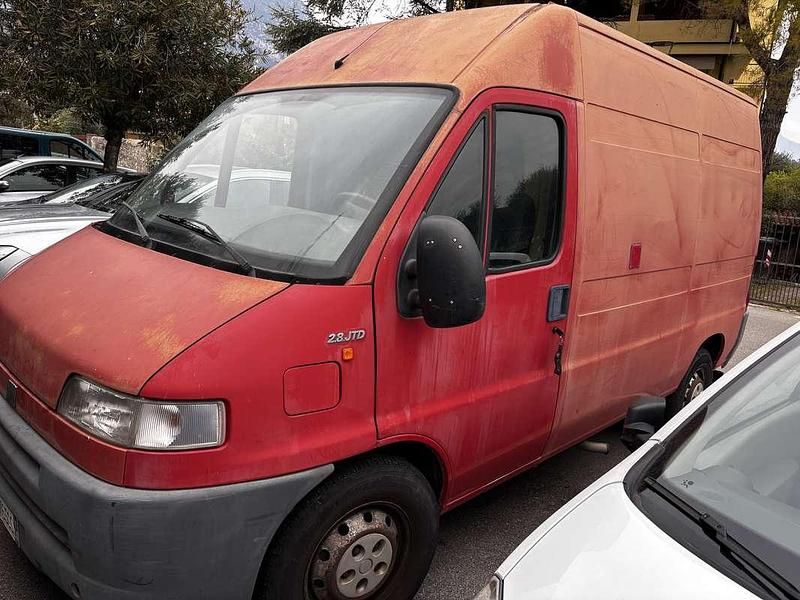 Usata Fiat Ducato 109 CV (80 kW) 1999 Rosso Furgone