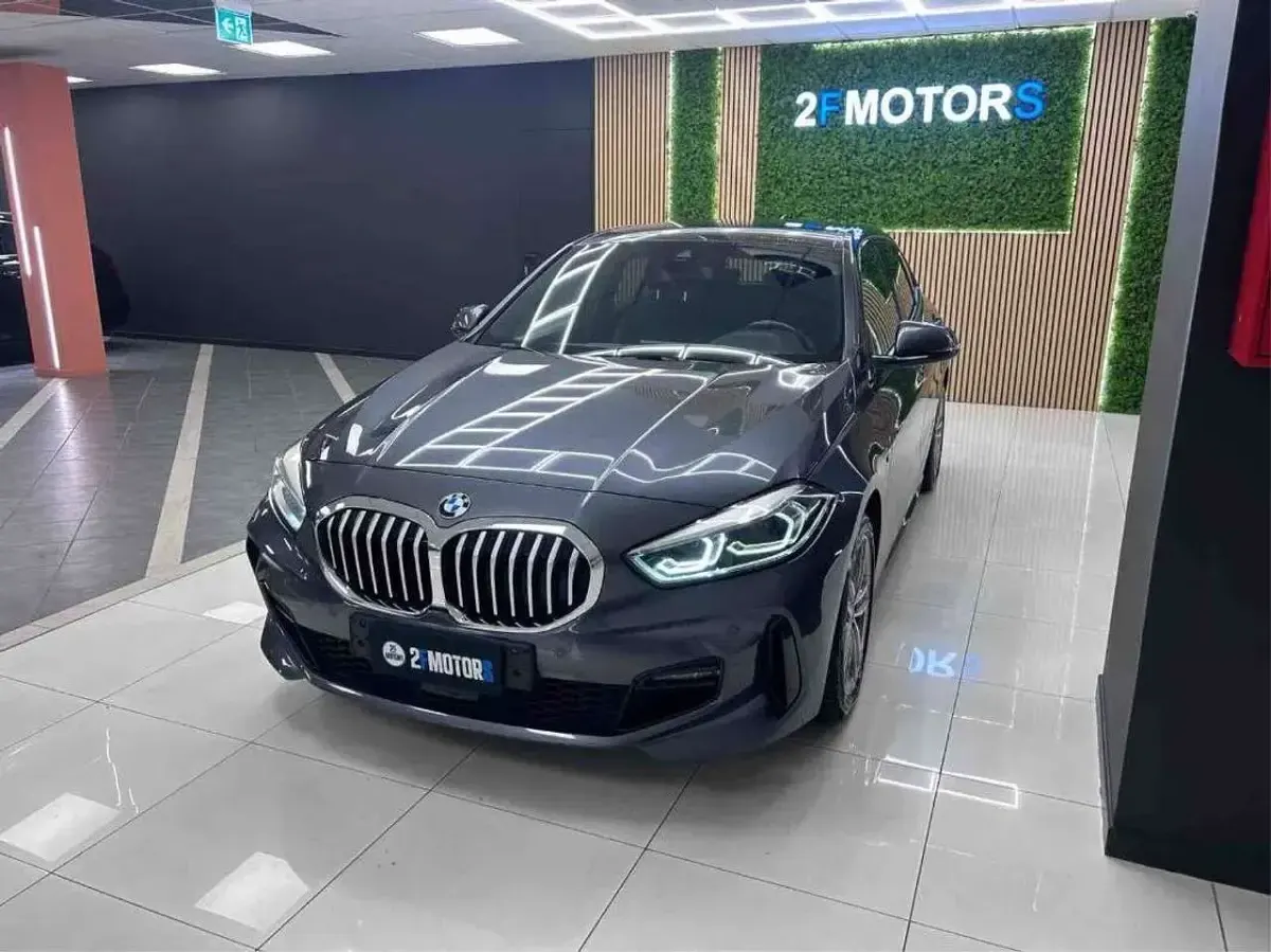 Usata BMW 120 M Sport 190 CV (139 kW) 2021 Grigio Berlina