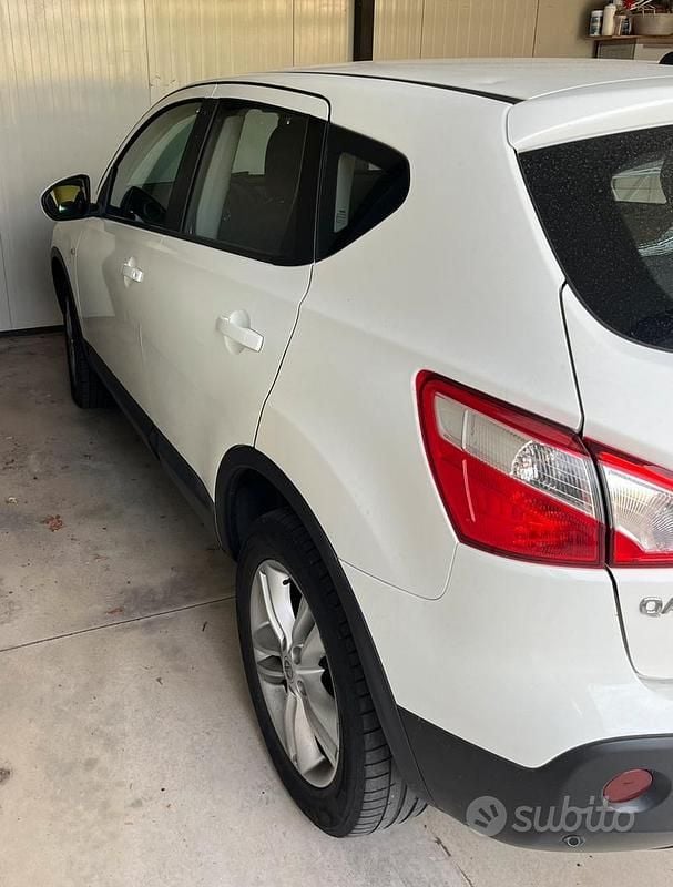 Usata Nissan Qashqai 110 CV (80 kW) 2012 Bianco SUV