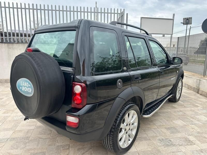 Usata Land Rover Freelander S 129 CV (94 kW) 2005 Nero SUV