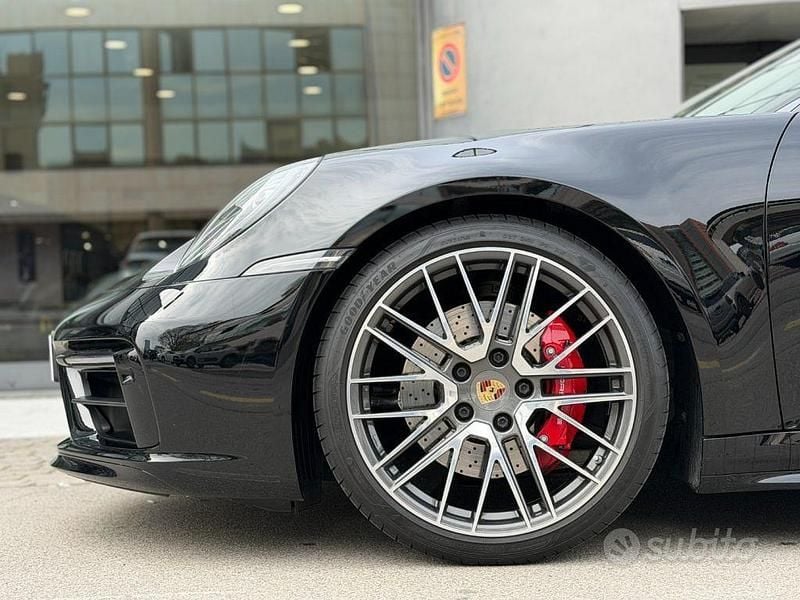 Usata Porsche 911 Carrera 450 CV (330 kW) 2022 Nero Coupé