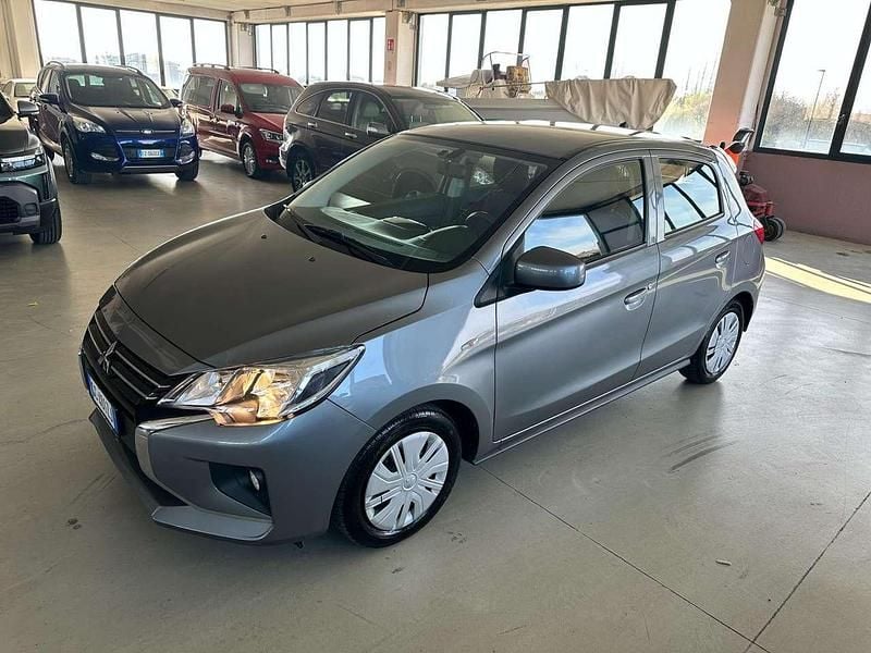 Usata Mitsubishi Space Star Invite 71 CV (52 kW) 2021 Grigio Utilitaria