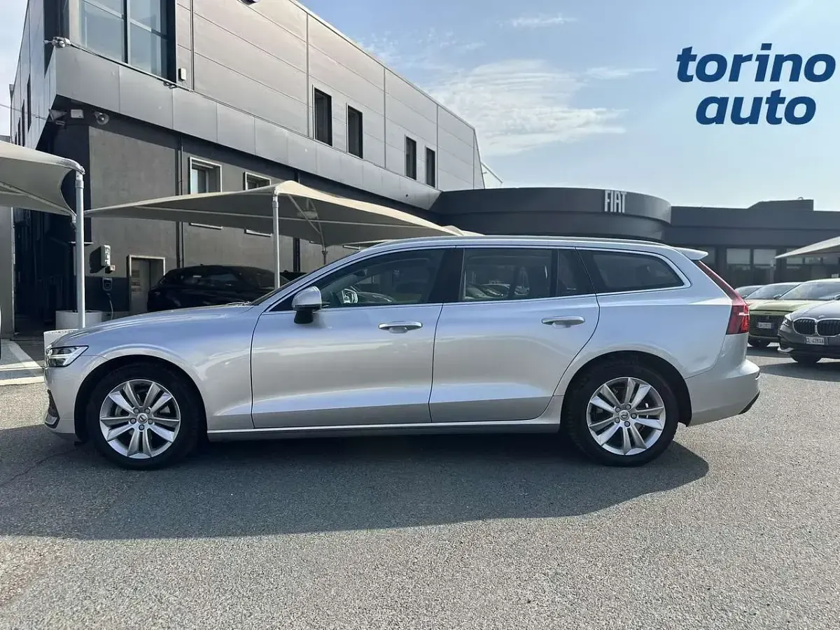 Usata Volvo V60 Business Edition 150 CV (110 kW) 2020 Grigio Station wagon