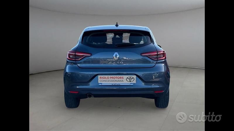 Usata Renault Clio V Equilibre 91 CV (66 kW) 2022 Grigio Berlina