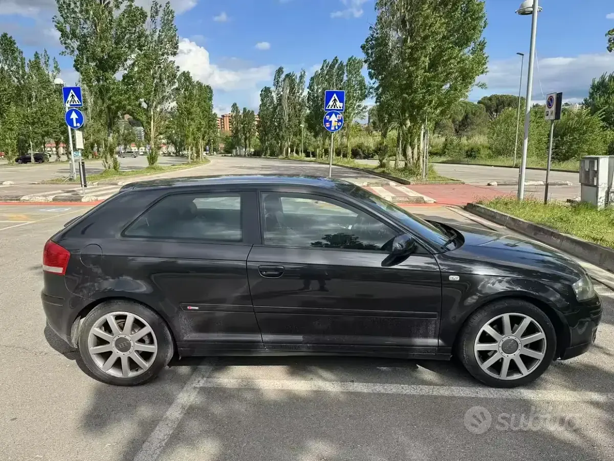 Usado Audi A3 140 CV (102 kW) 2008 Negro Utilitario