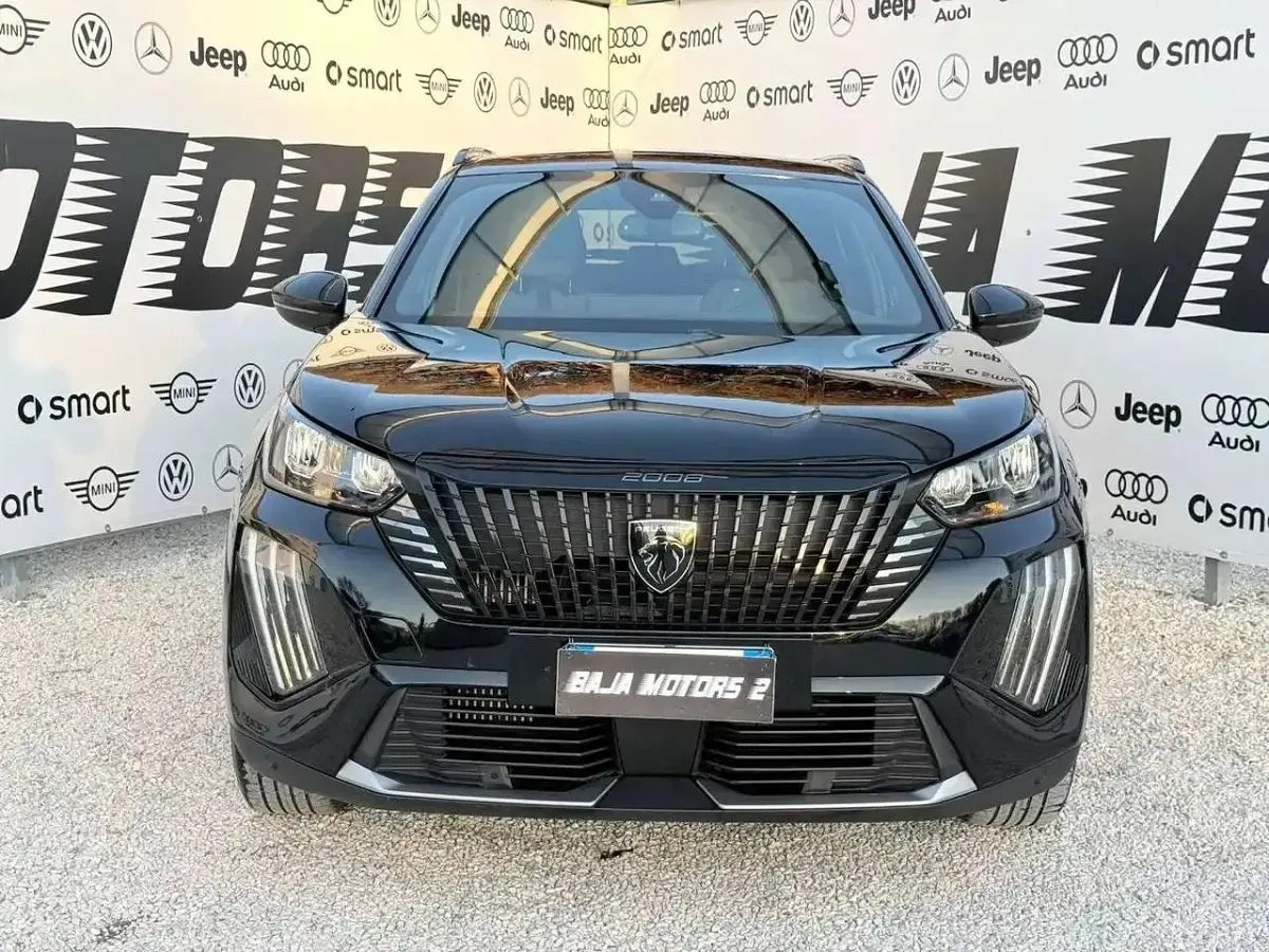 Usata Peugeot 2008 Allure 131 CV (96 kW) 2025 Nero SUV